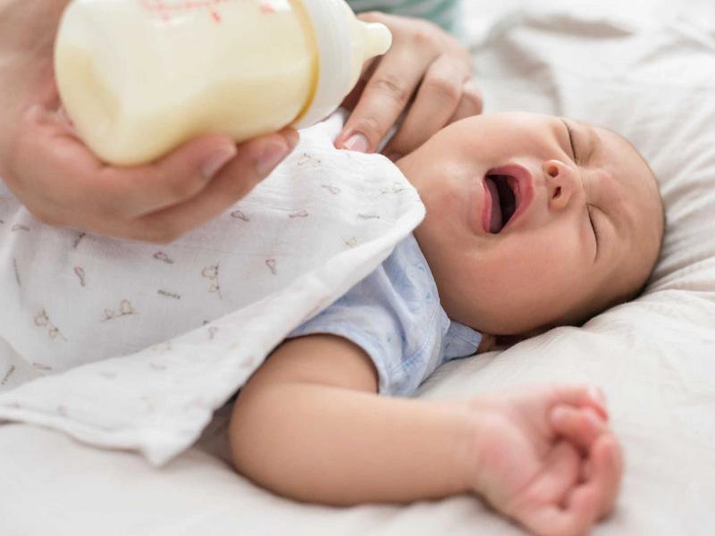 Xử trí và chăm sóc trẻ sơ sinh bị nôn trớ