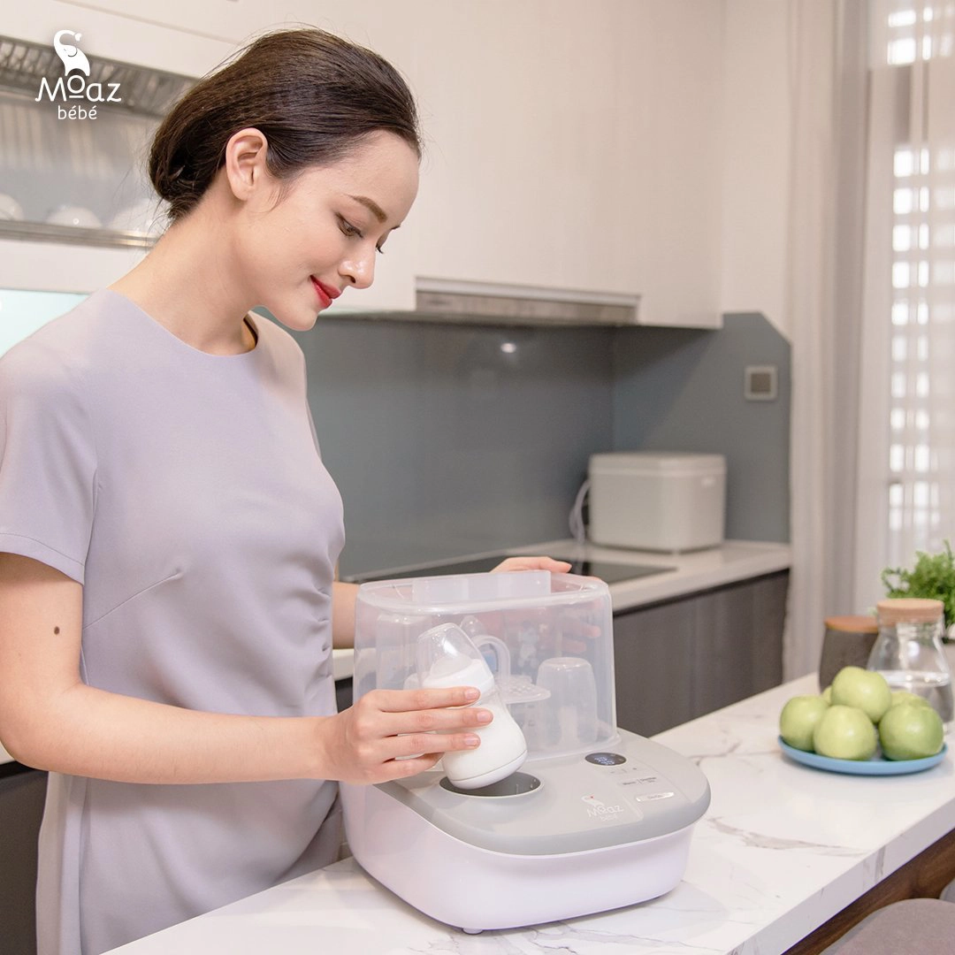 Máy hâm sữa, tiệt trùng và sấy khô Moaz Bébé MB – 005