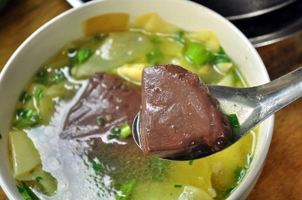 ben-canh-bun-ngan-nhan-ha-noi-cung-con-5-hang-bun-ngan-ngon-xuat-sac-ivivu-16