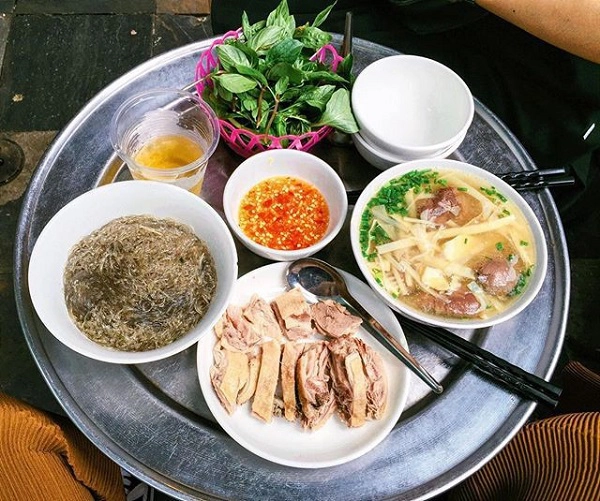 ben-canh-bun-ngan-nhan-ha-noi-cung-con-5-hang-bun-ngan-ngon-xuat-sac-ivivu-19