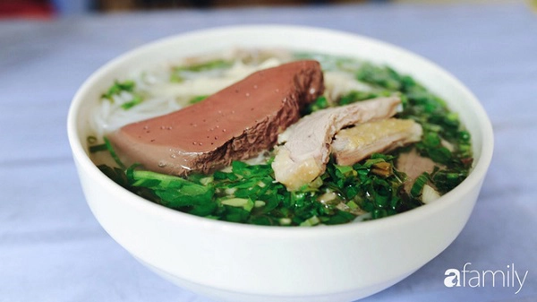 ben-canh-bun-ngan-nhan-ha-noi-cung-con-5-hang-bun-ngan-ngon-xuat-sac-ivivu-4