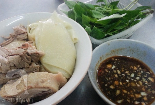 ben-canh-bun-ngan-nhan-ha-noi-cung-con-5-hang-bun-ngan-ngon-xuat-sac-ivivu-5