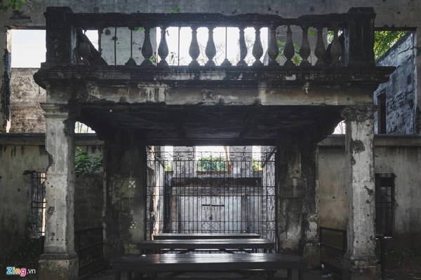 Vì thế, pháo đài Santiago nói riêng và cả khu Intramuros nói chung, là chứng nhân cho biết bao cuộc chiến tranh, là nơi ngã xuống của rất nhiều người, thuộc đủ sắc tộc, quốc gia. Vì thế, pháo đài Santiago nói riêng và cả khu Intramuros nói chung, là chứng nhân cho biết bao cuộc chiến tranh, là nơi ngã xuống của rất nhiều người, thuộc đủ sắc tộc, quốc gia.