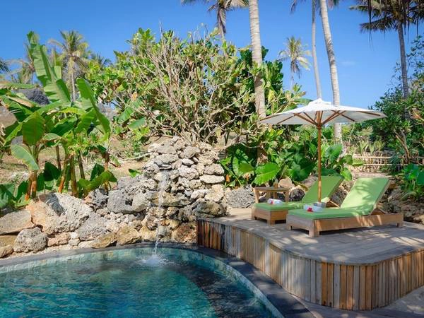 Khu nghỉ dưỡng có 27 villa, đều có bể bơi riêng.
