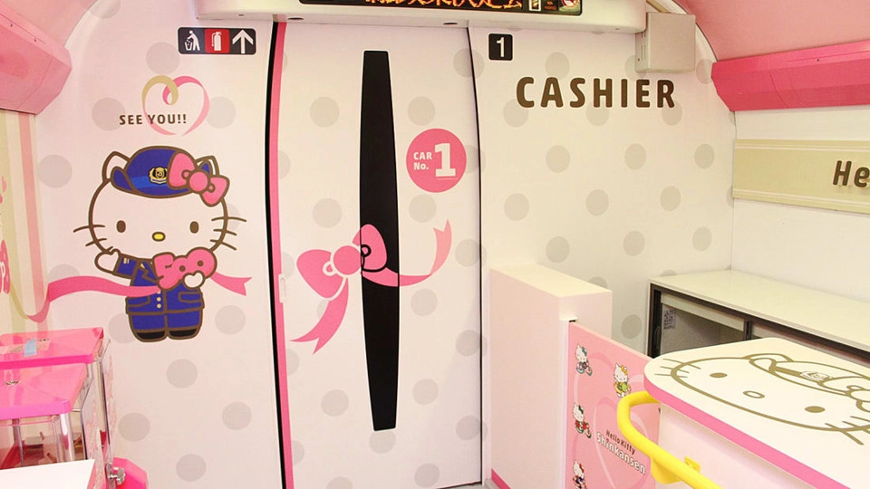 Hello Kitty mang trong mình câu chuyện buồn nhưng ý nghĩa về sự thấu hiểu và lắng nghe, đặc biệt ở trong một đất nước mà cuộc sống bận rộn và căng thẳng như Nhật Bản, chú mèo Hello Kitty càng mang nhiều ý nghĩa. Đến nay, hình ảnh Hello Kitty đã rất quen thuộc với không chỉ những em nhỏ mà với người dân trên toàn thế giới.