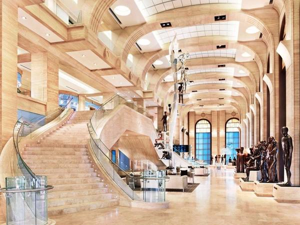 Ngay trên quầy tiếp tân là Grand Atrium (hội trường lớn), với chiều cao gần 10 m. Ngay trên quầy tiếp tân là Grand Atrium (hội trường lớn), với chiều cao gần 10 m.