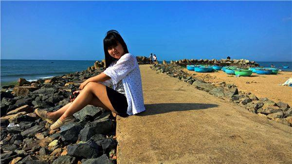 Nơi đây thu hút nhiều bạn trẻ đến chụp ảnh. Nơi đây thu hút nhiều bạn trẻ đến chụp ảnh.