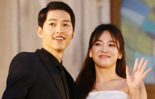 biet-thu-song-hye-kyo-song-joong-ki-hen-ho-o-bali-duoc-du-khach-san-lung-1