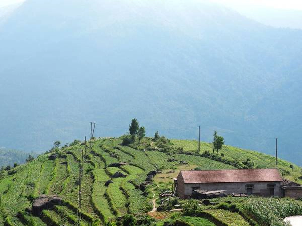 Bản Sông Moóc ở Bình Liêu tuyệt đẹp nhìn từ trên cao. Ảnh: FB Binh Lieu Travel Guide