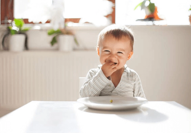bổ sung vitamin tổng hợp cho bé đúng cách