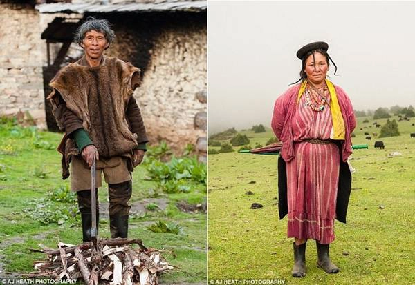 Nhiếp ảnh gia AJ Heath đã sống tại Bhutan 12 tháng để làm việc và gặp người Brokpa khi ở Merak và Sakten vào tháng 7/2015. Nhiếp ảnh gia AJ Heath đã sống tại Bhutan 12 tháng để làm việc và gặp người Brokpa khi ở Merak và Sakten vào tháng 7/2015.