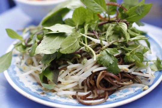 Bún bò Huế - iVIVU.com 