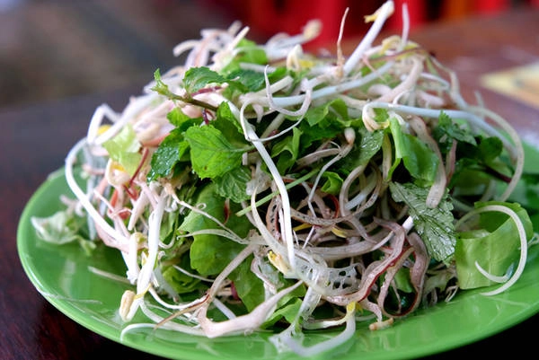 Rau sống các loại. Rau sống các loại.
