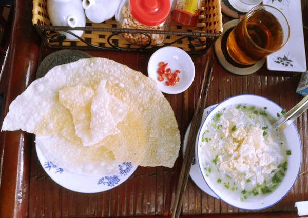 Đặc sản bún tôm nổi tiếng của Phù Mỹ nay đã có mặt tại Quy Nhơn. Đặc sản bún tôm nổi tiếng của Phù Mỹ nay đã có mặt tại Quy Nhơn.