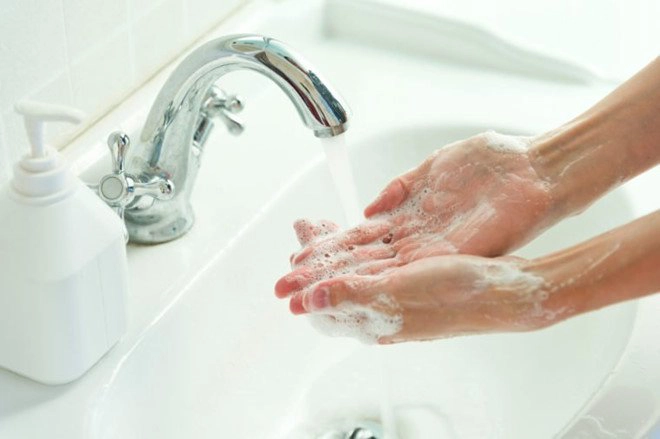 Duy trì thói quen vệ sinh cá nhân giúp phòng ngừa biến chứng sau ghép thận