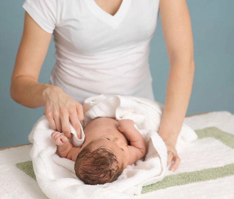 cách hạ sốt nhanh cho trẻ