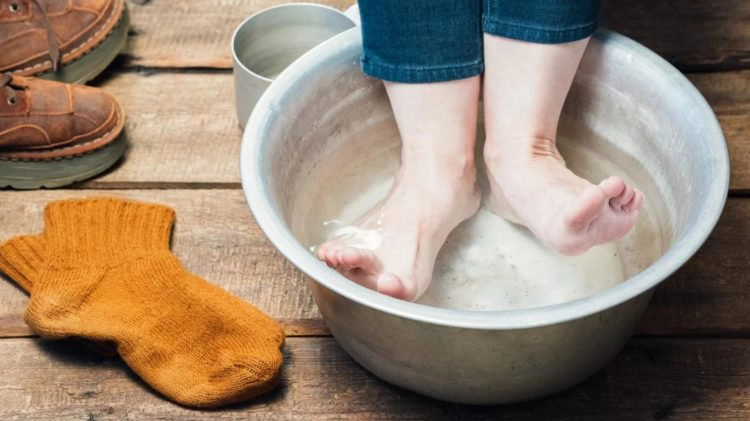 cách chữa chín mé tay có mủ