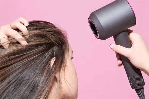 duỗi thẳng tóc an toàn