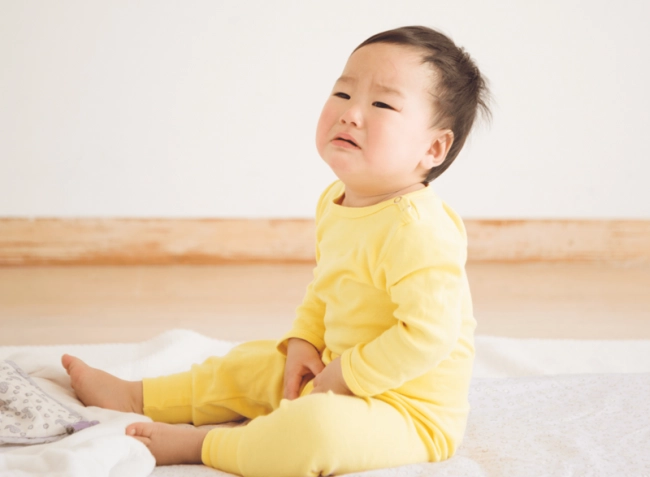 Trẻ 15 tháng quấy khóc