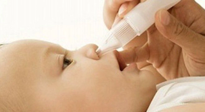 chữa nghẹt mũi khi ngủ