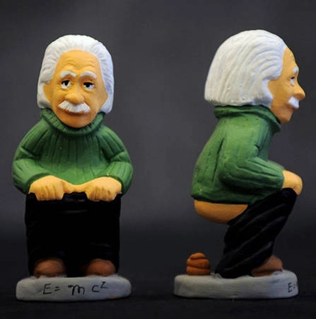 ivivu-caganer-tuc-le-sieu-hom-hinh