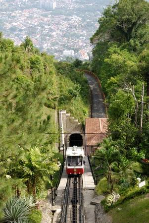 Tàu đi núi lên Penang Hill. Tàu đi núi lên Penang Hill.