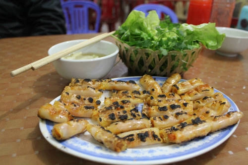 Chả tôm, món ngon khó quên. Chả tôm, món ngon khó quên.