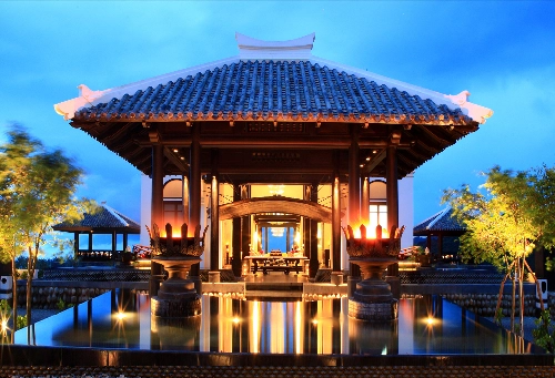 Trong năm 2015, khu nghỉ dưỡng đã không ngừng nâng cao chất lượng dịch vụ xứng tầm với đẳng cấp và danh hiệu “Khu nghỉ dưỡng sang trọng nhất thế giới năm 2014”. Trong năm 2015, khu nghỉ dưỡng đã không ngừng nâng cao chất lượng dịch vụ xứng tầm với đẳng cấp và danh hiệu “Khu nghỉ dưỡng sang trọng nhất thế giới năm 2014”.