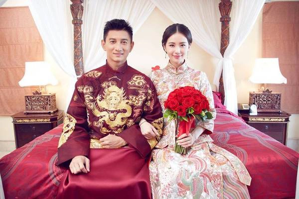 Resort cũng là nơi diễn ra đám cưới hôm 20/3 của Ngô Kỳ Long và Lưu Thi Thi - cặp tình nhân ngọt ngào từng nổi danh với vai diễn Tứ Ca và Nhược Hy trong Bộ Bộ Kinh Tâm. Resort cũng là nơi diễn ra đám cưới hôm 20/3 của Ngô Kỳ Long và Lưu Thi Thi - cặp tình nhân ngọt ngào từng nổi danh với vai diễn Tứ Ca và Nhược Hy trong Bộ Bộ Kinh Tâm.
