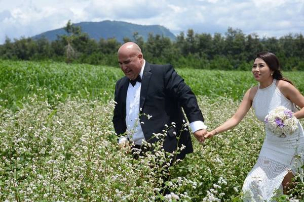 Các cặp đôi có thể tới chụp ảnh cưới. Các cặp đôi có thể tới chụp ảnh cưới.