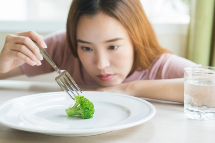 thiếu chất vì ăn kiêng