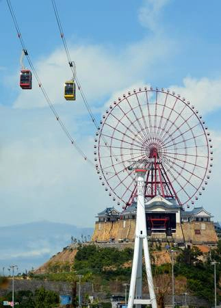 Vòng quay Sun Wheel tại đây thuộc diện cao nhất thế giới so với mực nước biển khoảng 215 m.