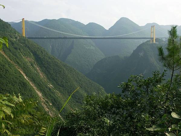 Nằm ở độ cao 496 m so với mặt nước, cầu Siduhe giành kỷ lục cây cầu cao nhất thế giới. Ảnh: Highestbridges. Nằm ở độ cao 496 m so với mặt nước, cầu Siduhe giành kỷ lục cây cầu cao nhất thế giới. Ảnh: Highestbridges.