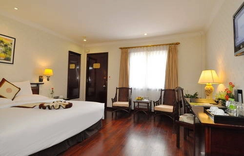 Phòng deluxe của Rex Hotel Saigon