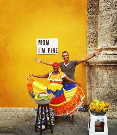 Jonathan Quiñonez cùng người dân Colombia. Jonathan Quiñonez cùng người dân Colombia.