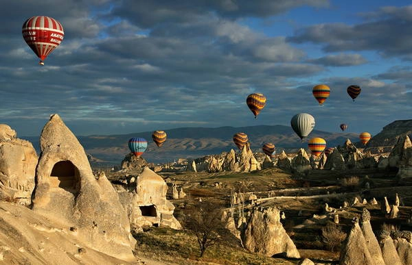 Ngắm Cappadocia của Thổ Nhĩ Kỳ từ khinh khí cầu