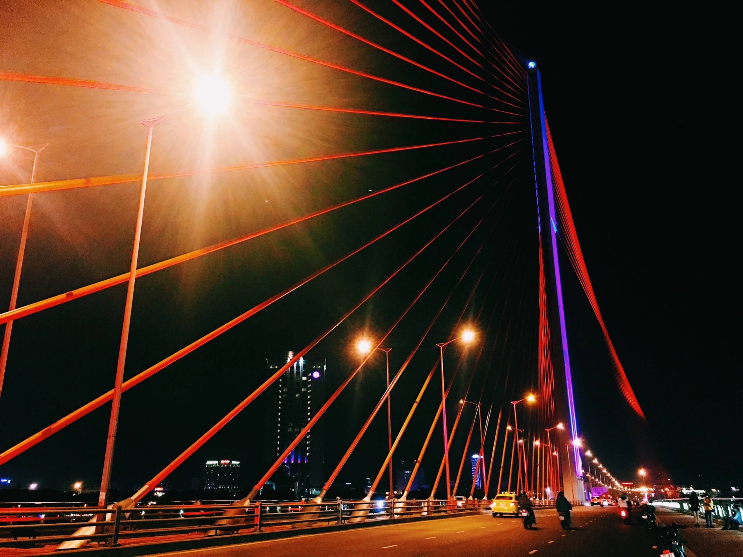 Cầu Trần Thị Lý – Cánh buồm vươn khơi Cầu Trần Thị Lý – Cánh buồm vươn khơi