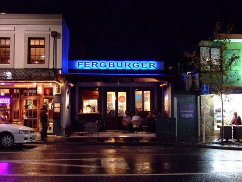 ivivu-Fergburger-at-Queenstown