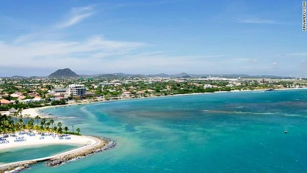 ivivu-scenic-airports-hi-res-aruba-horizontal-gallery