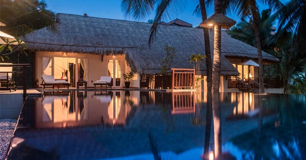 Victoria Phan Thiết Beach Resort & Spa được xây dựng theo phong cách đậm nét truyền thống với những ngôi nhà gỗ mái tranh mộc mạc. Victoria Phan Thiết Beach Resort & Spa được xây dựng theo phong cách đậm nét truyền thống với những ngôi nhà gỗ mái tranh mộc mạc.