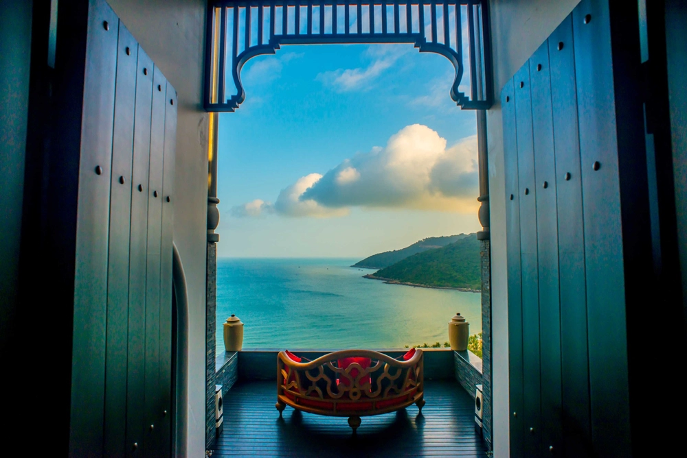 intercontinental-da-nang-ivivu-13