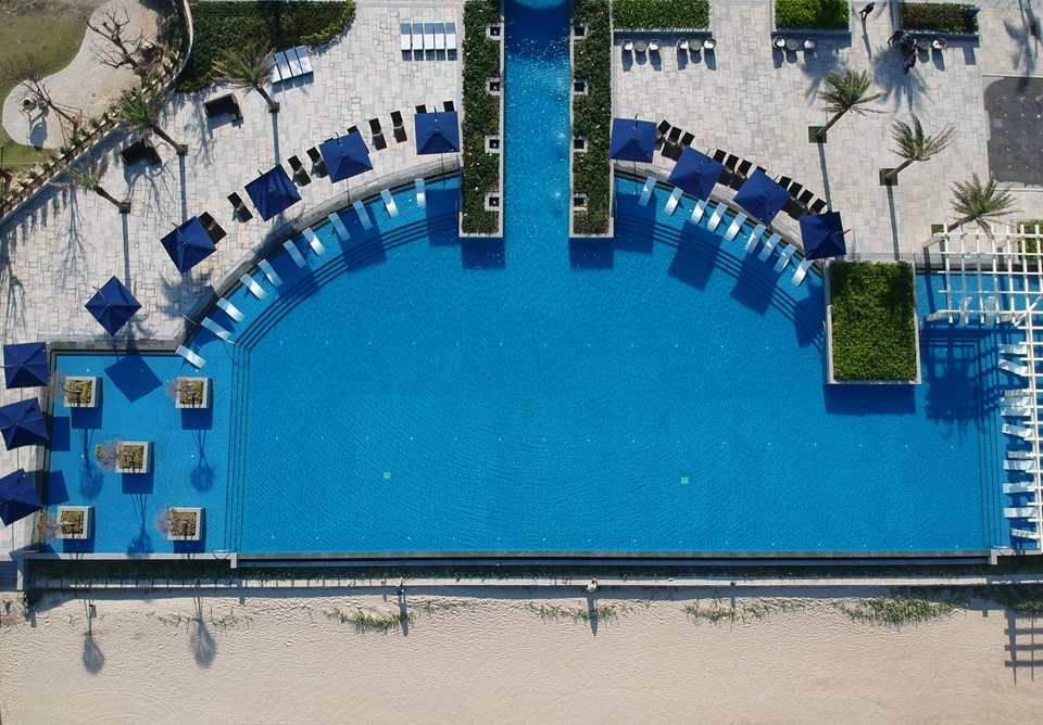 khu-nghi-duong-Sheraton-Grand-Da-Nang-ivivu-11