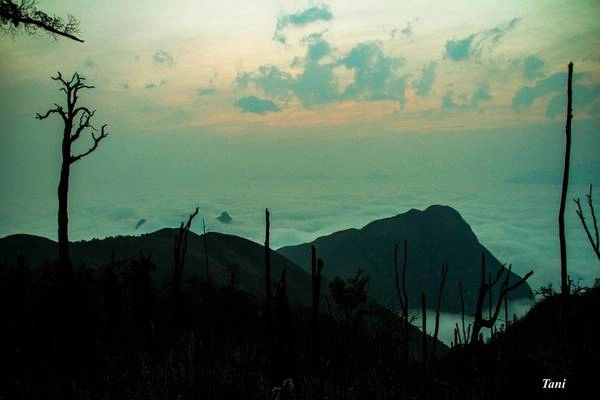 Bạch Mộc Lương Tử hiểm trở nhưng tuyệt đẹp, mang lại những trải nghiệm rất đặc biệt cho từng thành viên trong đoàn. Lịch trình tham khảo leo núi Bạch Mộc từ Sàng Ma Sáo
