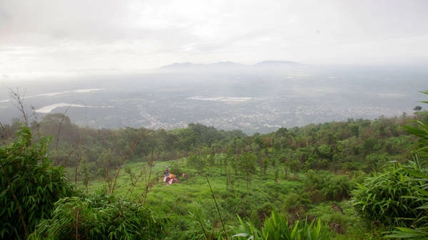 Trên đỉnh Chứa Chan