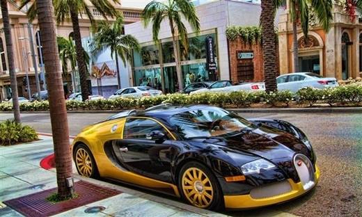 Đến cả xe taxi cũng là những siêu xe. choang-ngop-voi-nhung-thu-chi-co-o-dubai-ivivu-12