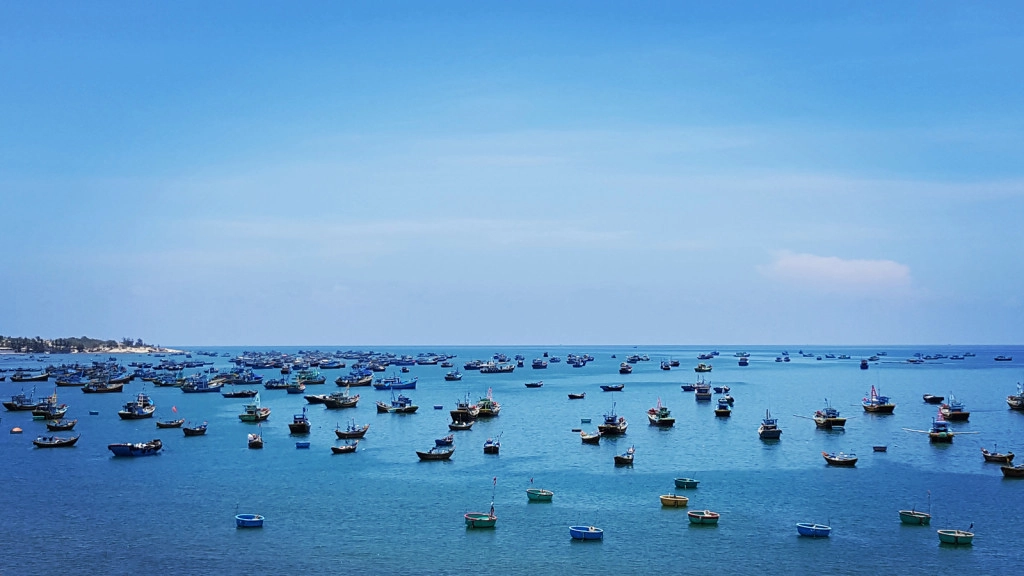 choi-het-diem-dep-an-du-mon-ngon-o-phan-thiet-ivivu-10