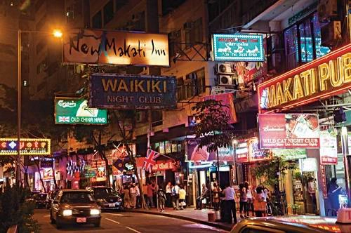 Một khi đã đặt chân tới Wanchai, bạn sẽ nghiện cuộc sống phóng khoáng và thoải mái của những con người nơi đây. Ảnh: Fasttrack Một khi đã đặt chân tới Wanchai, bạn sẽ nghiện cuộc sống phóng khoáng và thoải mái của những con người nơi đây. Ảnh: Fasttrack