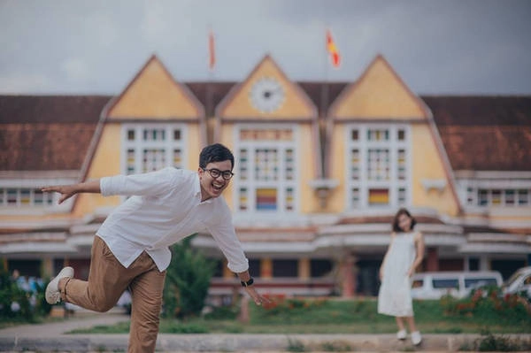 Mặc dù lúc nào cũng nhí nhố... Mặc dù lúc nào cũng nhí nhố...