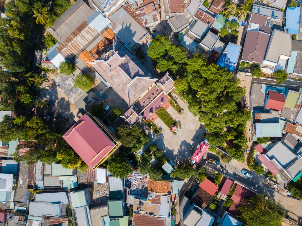 Chùa Phật Quang gần đây trở thành điểm du lịch nổi tiếng thu hút du khách thập phương khi đến với Phan Thiết.