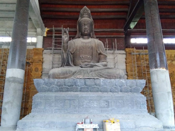 Điện Quan Âm với pho tượng Quan Âm bên trong bằng đồng nguyên khối nặng 100 tấn: Ảnh Ngọc Xen Điện Quan Âm với pho tượng Quan Âm bên trong bằng đồng nguyên khối nặng 100 tấn: Ảnh Ngọc Xen